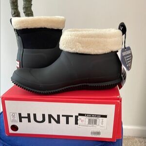 Hunter Women's In/Out Insulated Faux Shearling Boots size 8